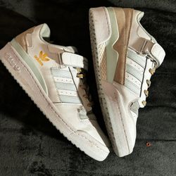 Adidas forum lows