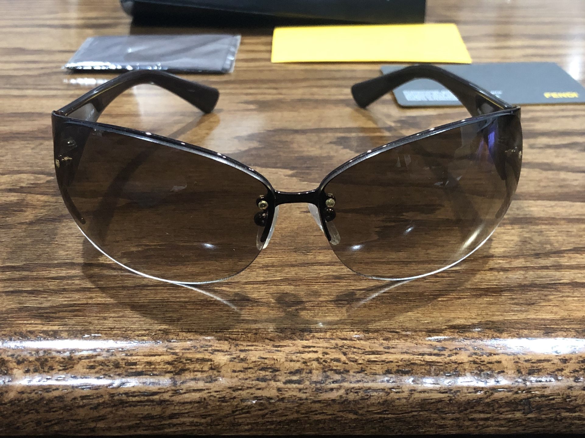 Never worn Fendi sunglasses NEW VINTAGE FENDI FS 300 OVAL SLEEK GOLD & TORTOISE 1990  main image 3