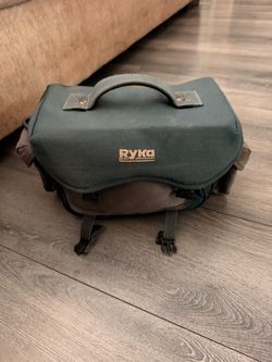 Ryka Messenger Bag with Sony 12x Steady Shot Video8 Handycam camcorder kit