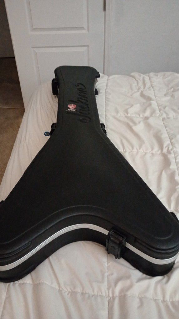 Jackson V Professional Hard Case With Key