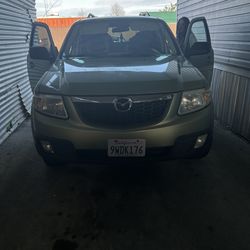 2005 Mazda Tribute