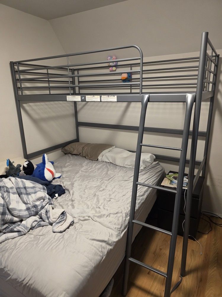IKEA SVARTA Twin Loft Bed
