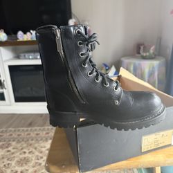7 1/2 Women’s Harley Davidson Boots