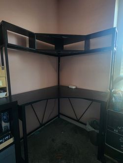 Corner Desk With Hutch