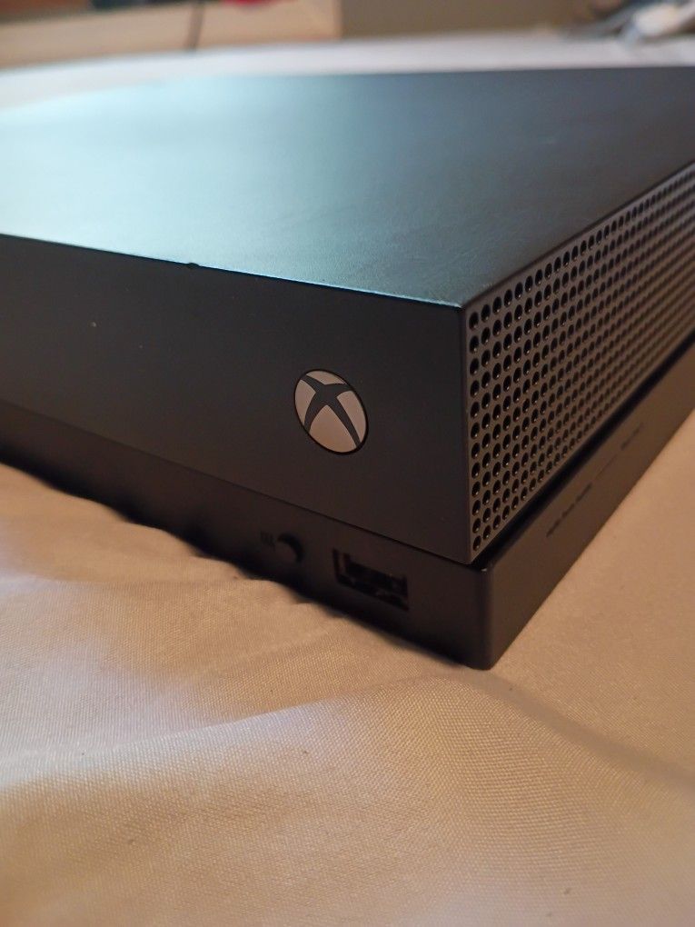 Xbox One X