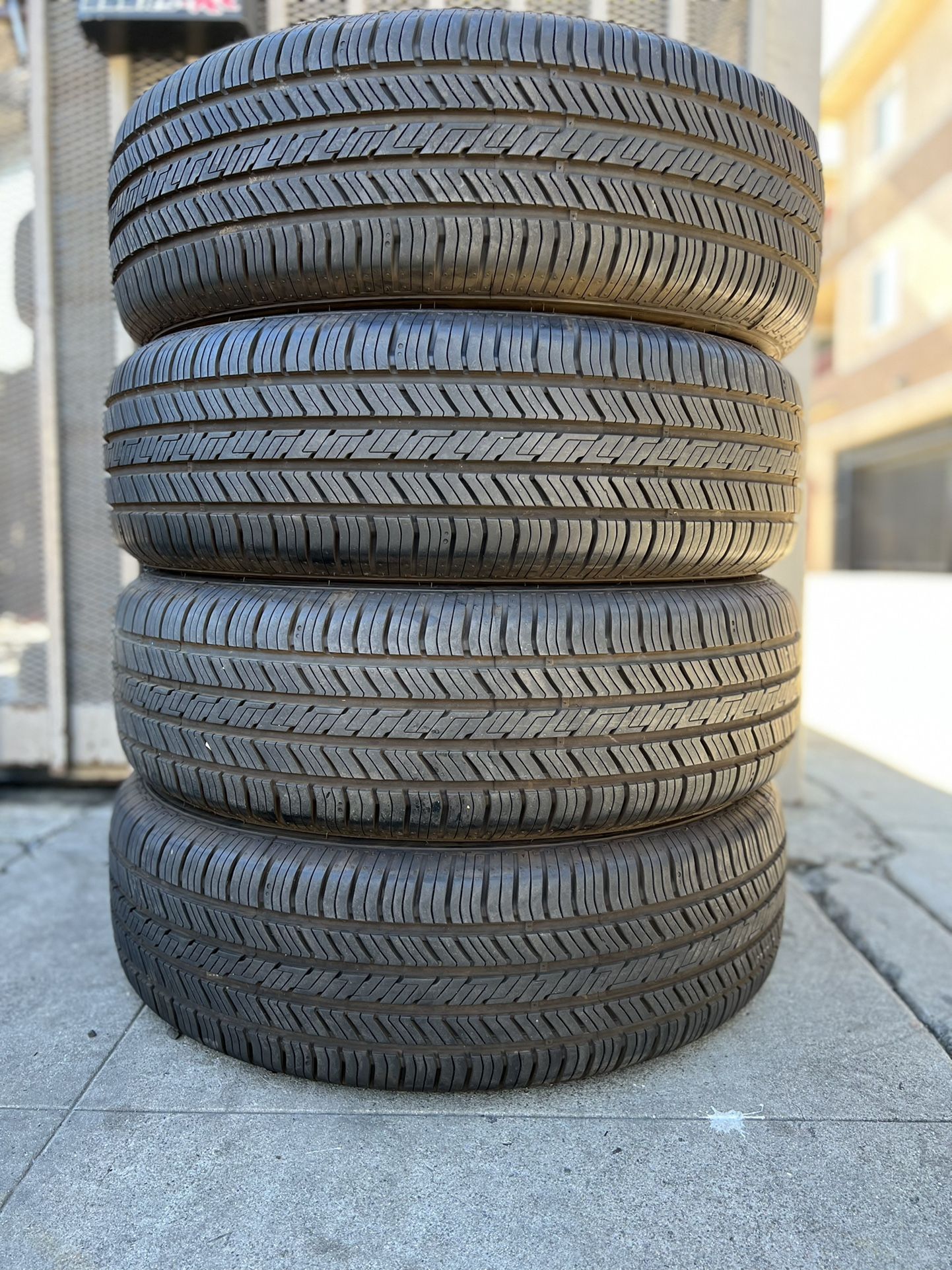 225/70/16 Hankook