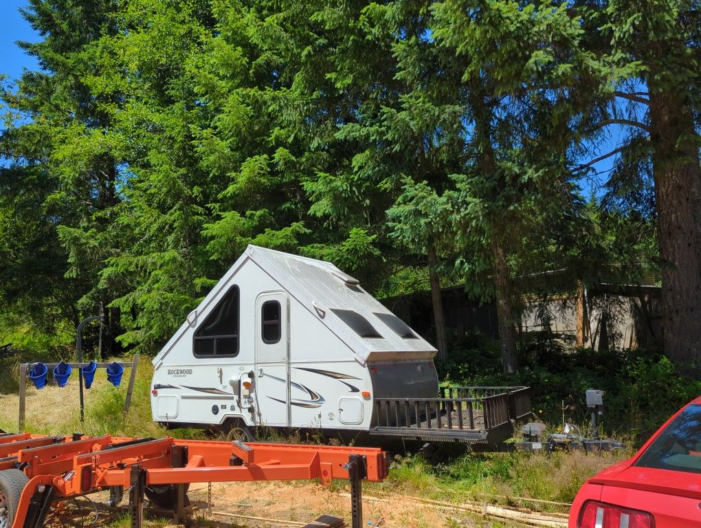 2014 Rockwood Premier