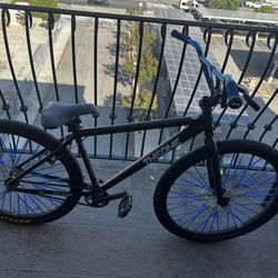 For Sale: Throne Cycles 29” BMX Bike – Sleek, Custom, and Ready to Ride!