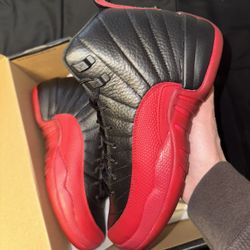 Jordan 12 Flu Game Size 7y