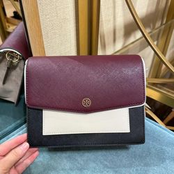 NWT Tory Burch Robinson Convertible Shoulder Bag