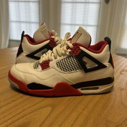 JORDAN 4 FIRE RED SIZE 10