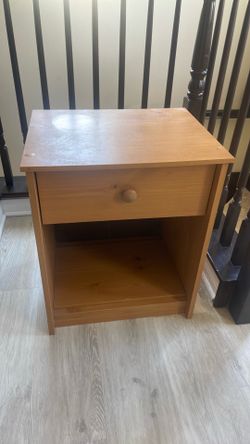 Free Nightstand Endtable