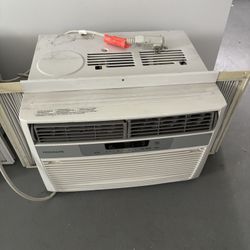 Frigidaire 8000BTU Air Conditioner 