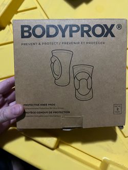 New Bodyprox Protective Knee Pads 2-Pack Size S/M Black Thick Sponge Padded