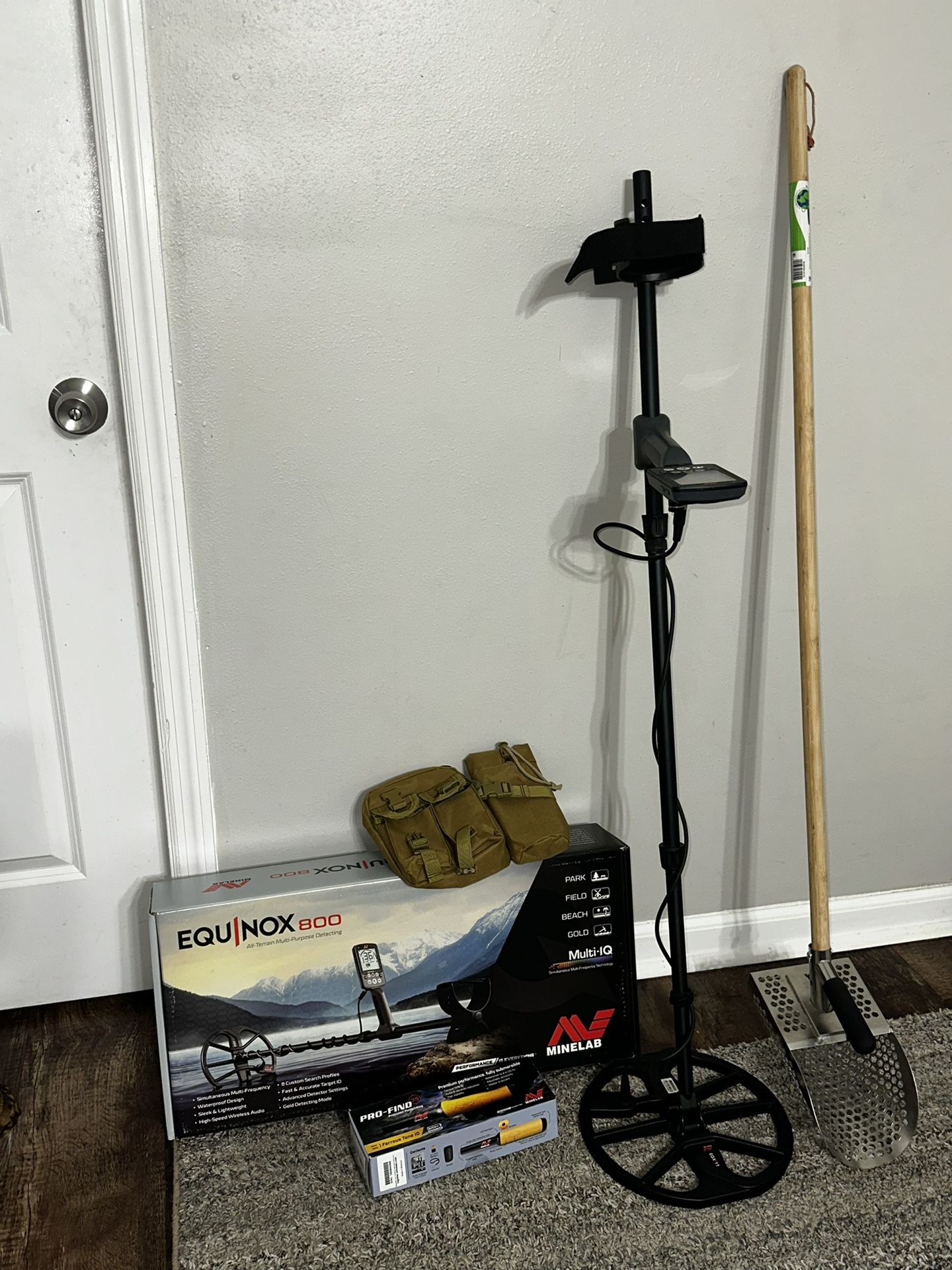 Like new Minelab Eq 800 Bundle 