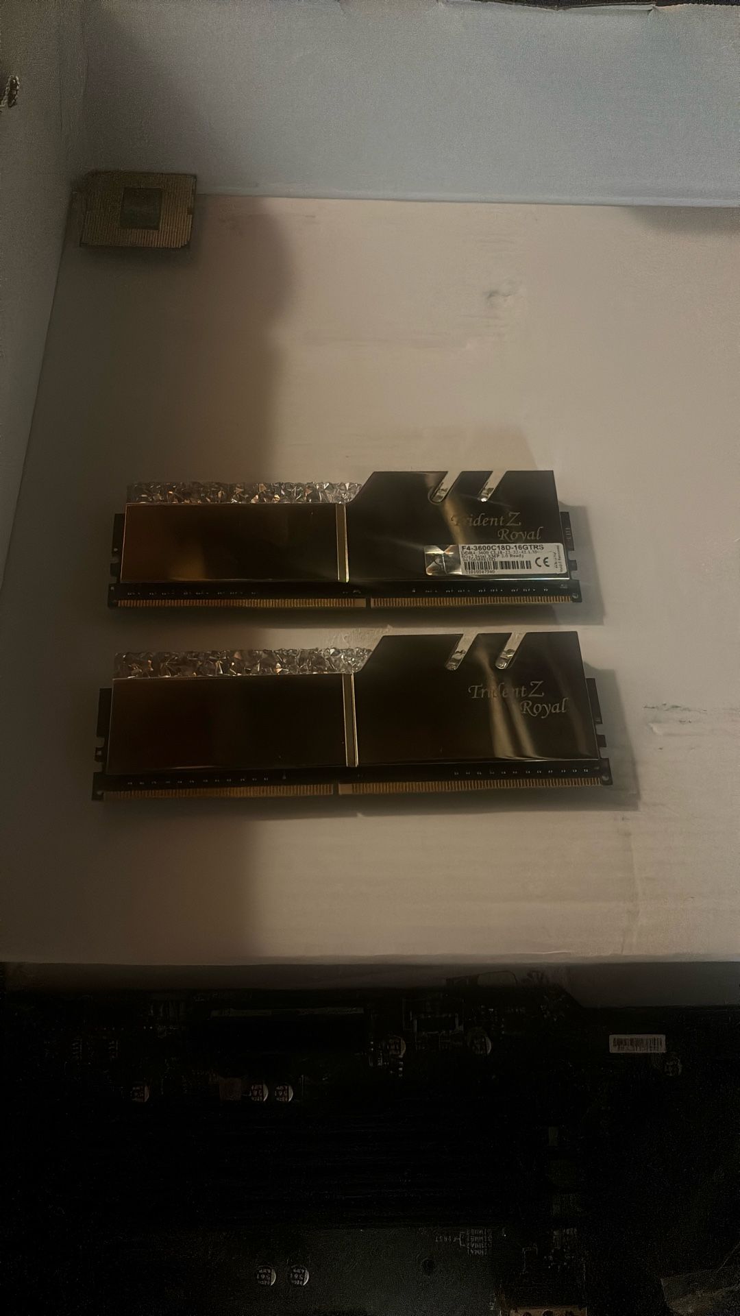 2 Sticks Of 8Gb DDR4 Ram