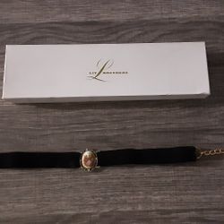 Beautiful Victorian Style Velvet Choker Necklace 