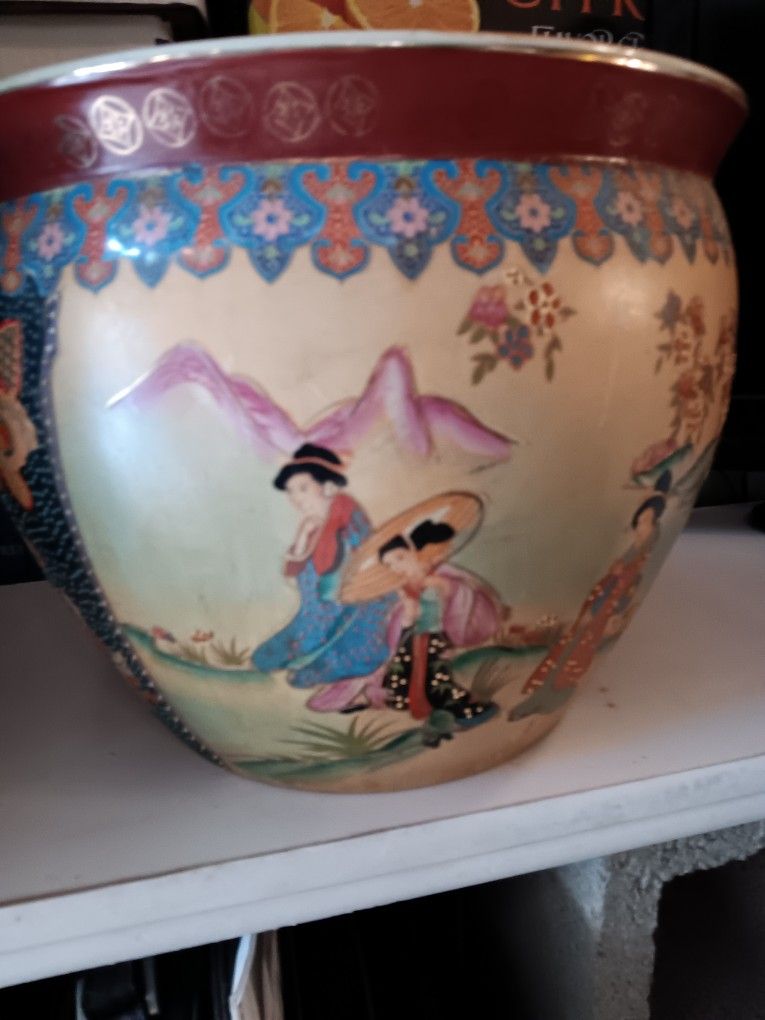 Satsuma Japan Porcelain Fish Bowl Geisha Koi Urn Planter