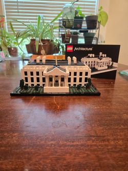 Used Lego White House Set 21006 with instructions