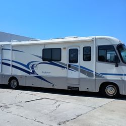 2001 Endeavor Holiday Rambler RV