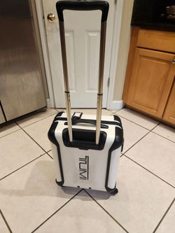 Tumi Tegra lite Hard Shell Carry-On Spinner Luggage
