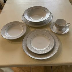 Mikasa 42 piece China set