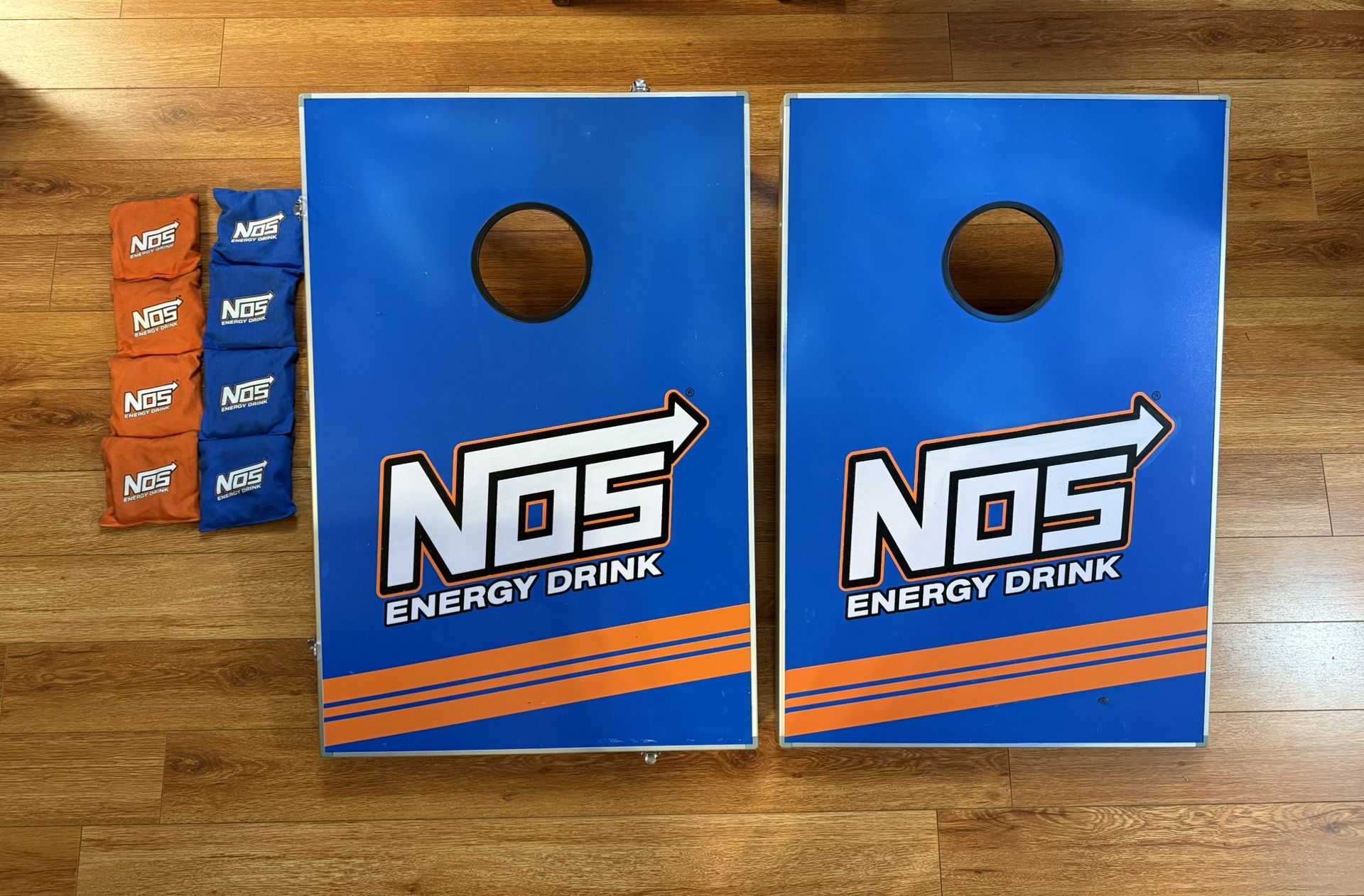Cornhole Board With Handles And Carrying Case