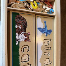 Melissa & Doug See And Spell 