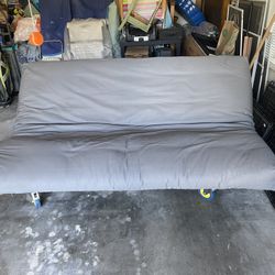Iron Frame Futon with Thick Firm Mattress – Excellent Condition!