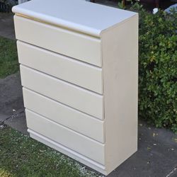 ✨ Modern Broyhill Tall Dresser – Cream Lacquer ✨
