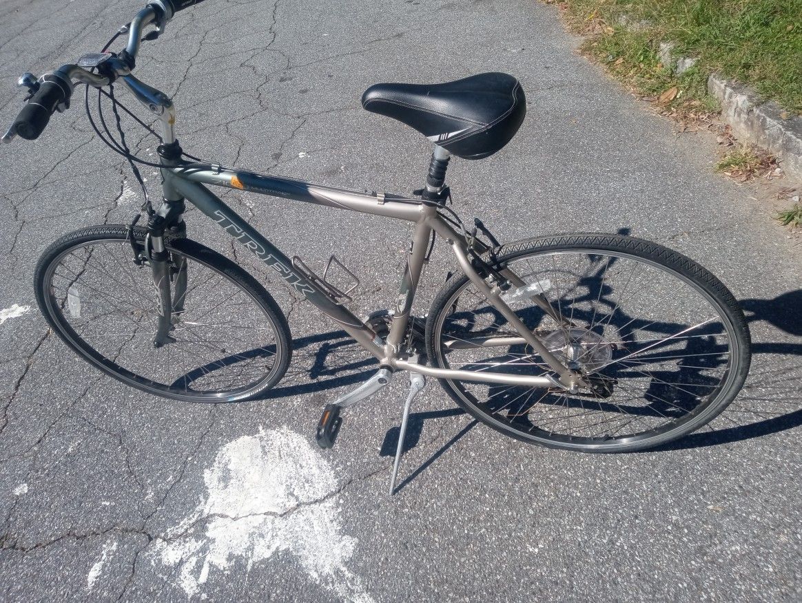 Trek 7100 Mens Bike 150.00