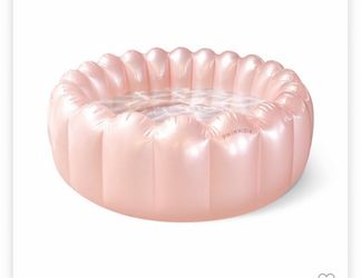 Mini dip blow up pool