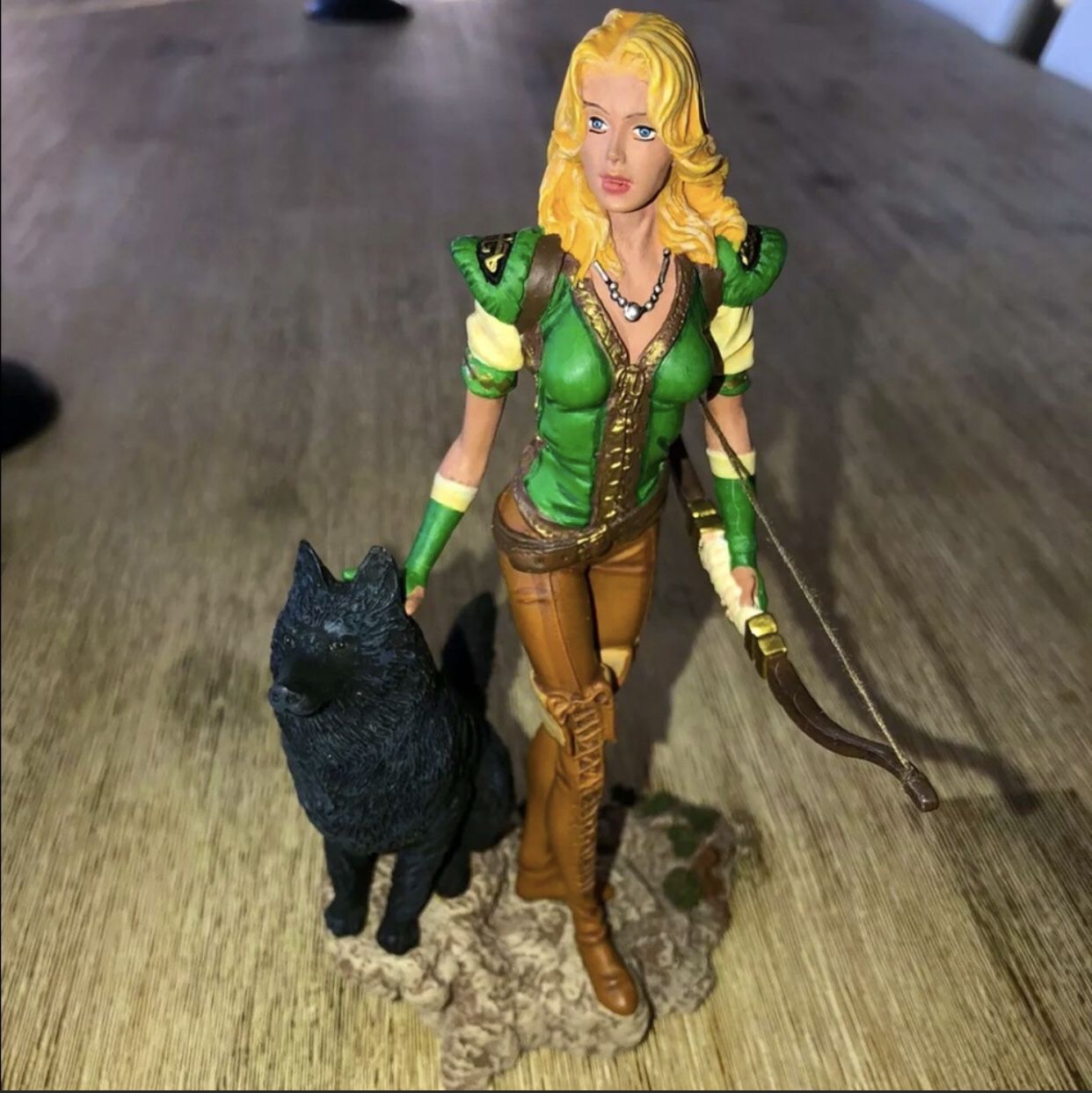 Arwyn And Kreeg RESIN STATUE