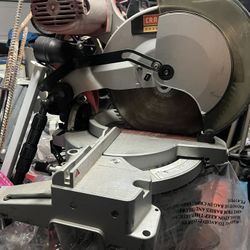 Craftsman compound miter saw. 
