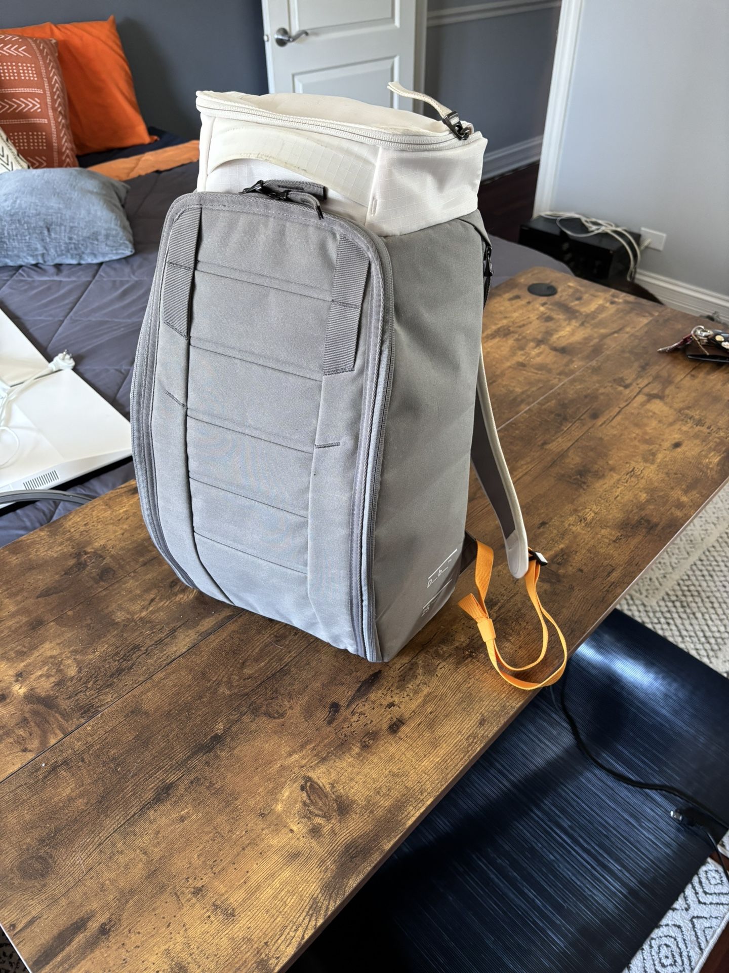 DB Backpack Hugger 25L - Special Edition