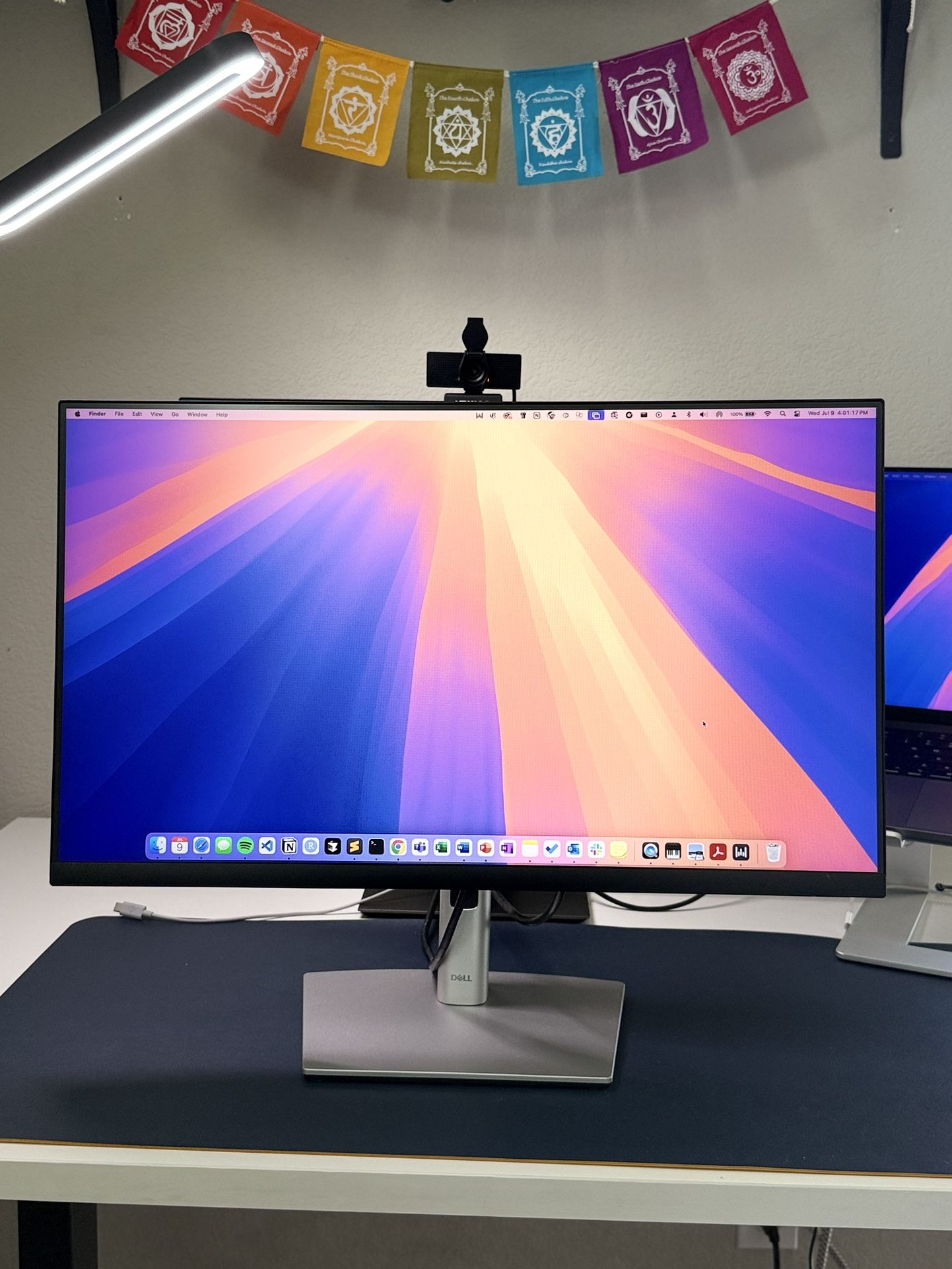 Excellent Condition - 24” Full HD Monitor