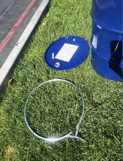 Metal 55 Gallon Food Grade (Removable top bolt ring) TAMBO DE METAL DE 55 libras con cincho  de seguridad y tapa desmontable