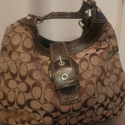 Beautiful Coach Purse 