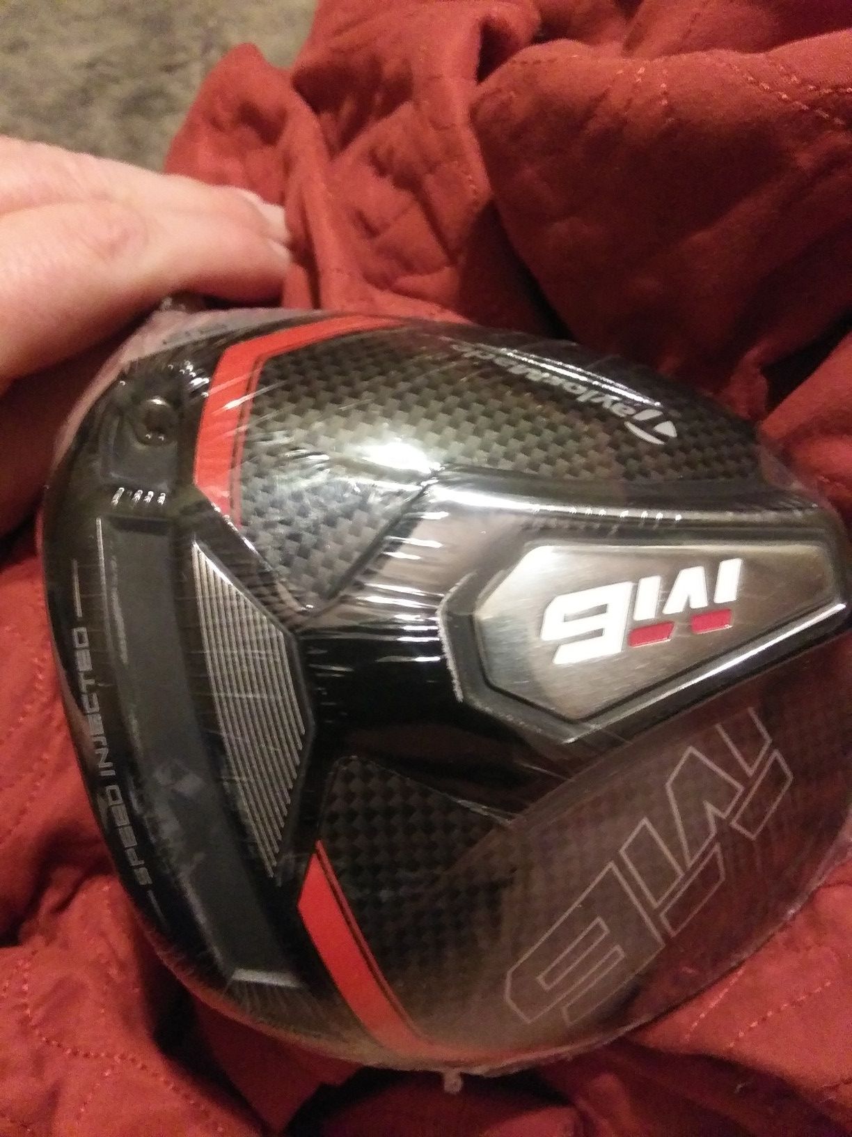 Taylormade M6 driver 9* stiff with headcover