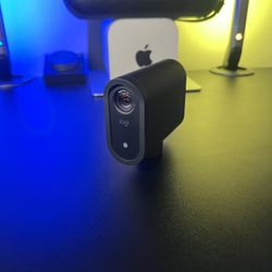 Logitech for Creators Mevo Start, Wireless Live Streaming Camera