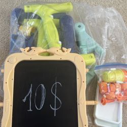Toddler Art Easel for Kids, Double-Sided Magnetic Whiteboard & Chalkboard with Painting Accessories