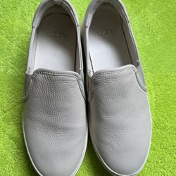 UGG Women's Cahlvan Sneaker 8 Coconut Milk Leather Size 7.5