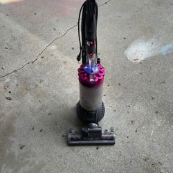 Dyson Vacuum 