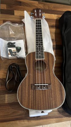 Like New Ukulele 