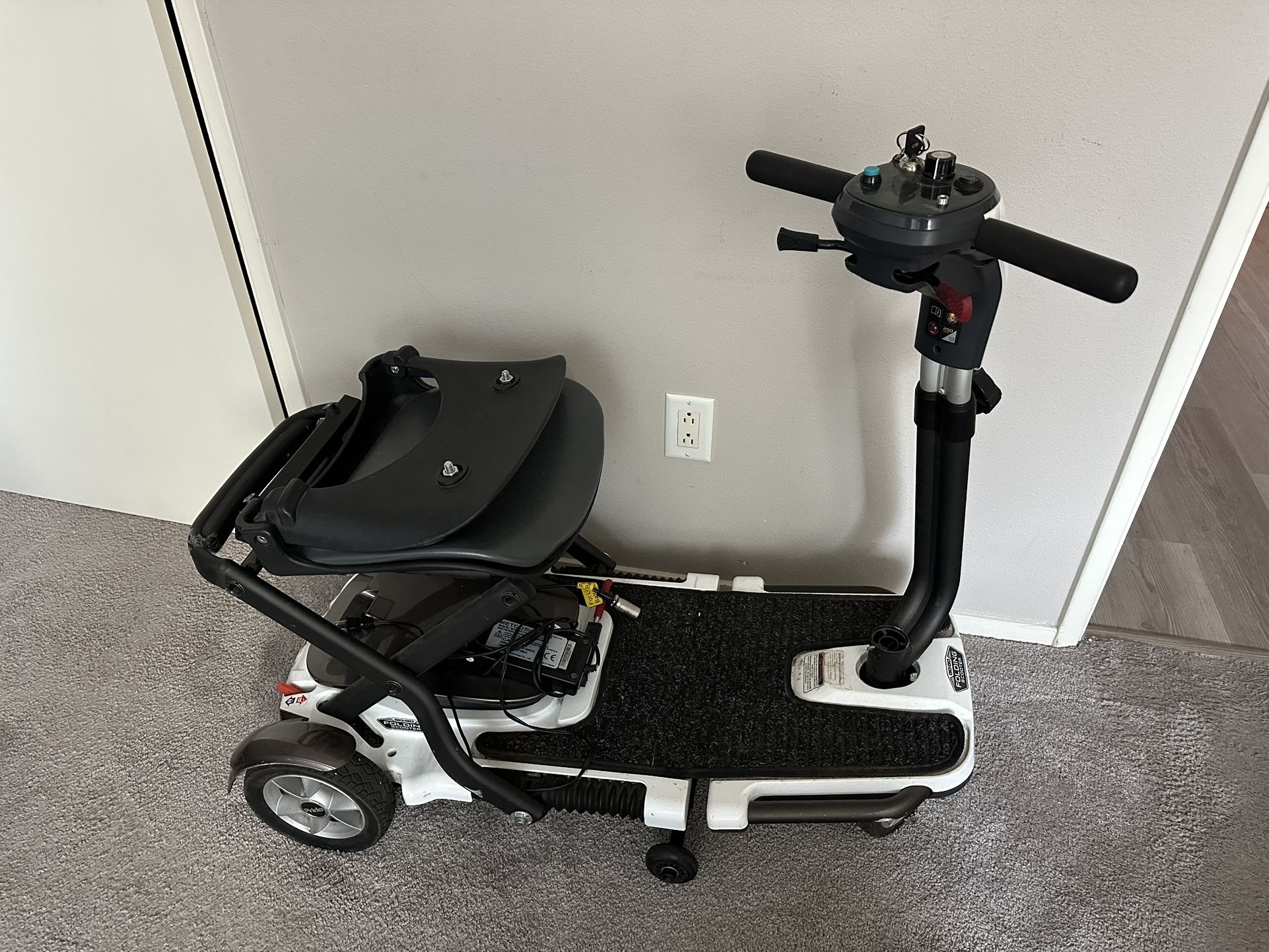 Pride Brand Mobility Scooter (Foldable)