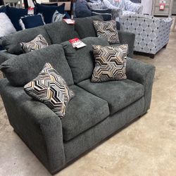 Brand new sofa and loveseat $900