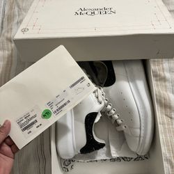 Alexander McQueen 