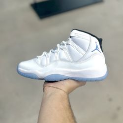 Jordan 11 Retro “Legend Blue” (GS) Sizes 4Y / 5Y / 5.5Y / 6Y / 6.5Y / 7Y IN HAND BRAND NEW