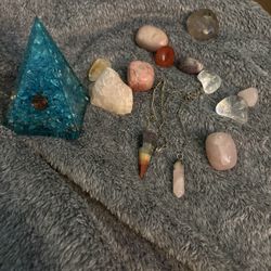 Healing Stones And Chakras 