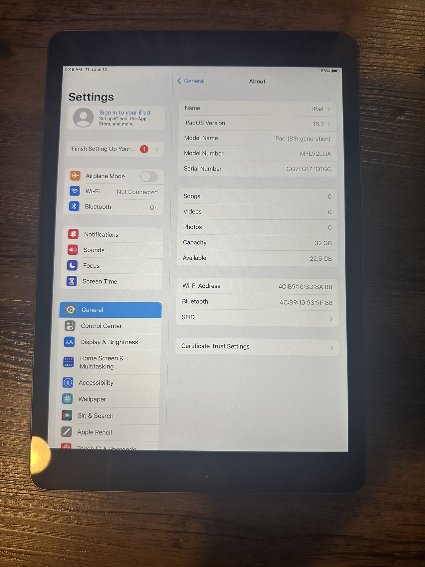 Apple iPad series 8